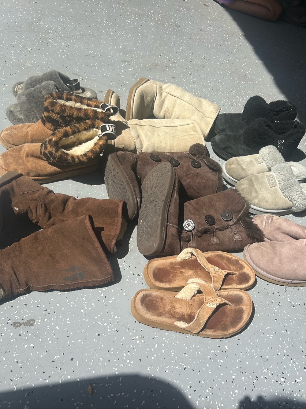 UGG Mixed Lot Of 9 Unisex Boots, Slippers, Sandals Cozy Winter Shoes Bundle Fair - Picture 4 of 4